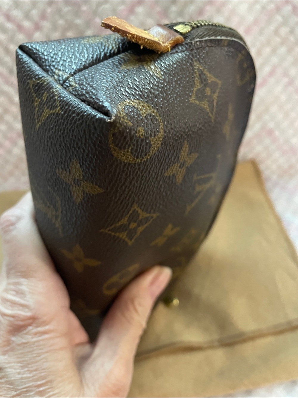Louis Vuitton Pouch with COA - Picture 9 of 16